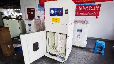 飛輪加工煙塵凈化設(shè)備怎么選，執(zhí)信環(huán)保工業(yè)加工煙塵凈化器制造！